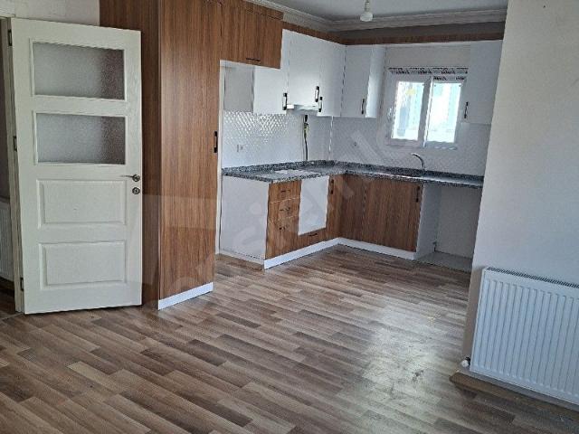 KAVAKLI MAH.DEFNE APT.YÜKSEK GİRİŞ 2+1 KOMBİLİ SIFIR KİRALIK DAİRE