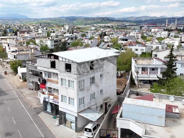 Kavlaklı Mahallesi Cadde Üzeri Hazır Oturumlu Müstakil Ev