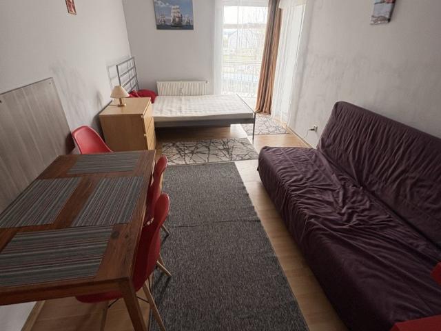 Kawalerka 21,9 m2 blisko morza, balkon, parking