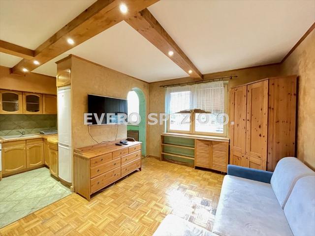 Kawalerka 28 m² przy ul. Tyrmanda, cicha okolica polecam