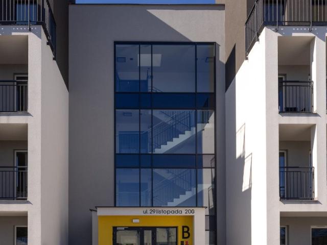 Kawalerka 29 m² z balkonem, garażem i komórką Nowy Sącz