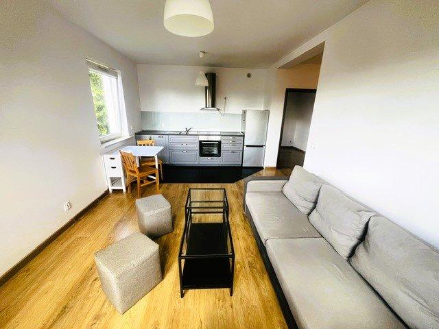 Kawalerka 32 m² w Chojnicach umeblowany salon i miejsce parkingowe