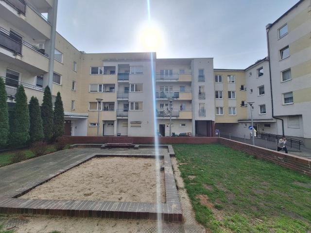 Kawalerka, 33 m2, ul. Górki, Górczyn, nieumeblowana, oddzielna kuchnia, winda