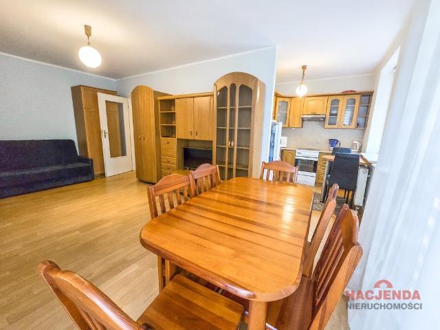 Kawalerka 33 m² w centrum Polic, meble w cenie polecam!