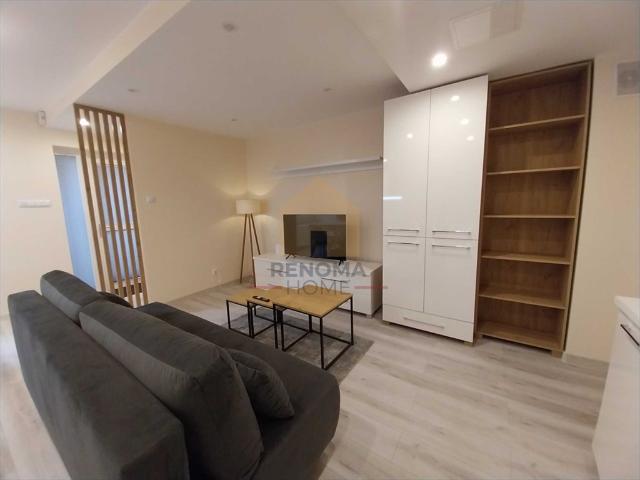 Kawalerka 33 m² na Krzykach z osobnym wejściem polecam!