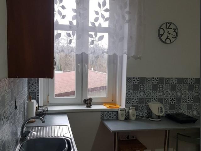 Kawalerka umeblowana w centrum Reska zapraszam