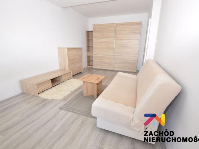 Kawalerka z balkonem, garażem, po remoncie, blisko atrakcji