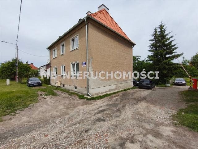 Kawalerka z ogródkiem, do remontu, 32,9 m2, Kętrzyn