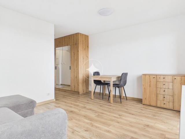 Kawalerka/generalny remont 28m2, ul. Wesoła 20B