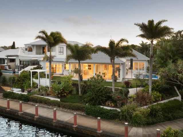 Kawana Island Waterfront