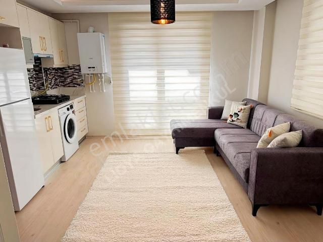 Kayışdağı Cad. Karşısı 34.000tl Kiracılı Full Eşyalı 1+1