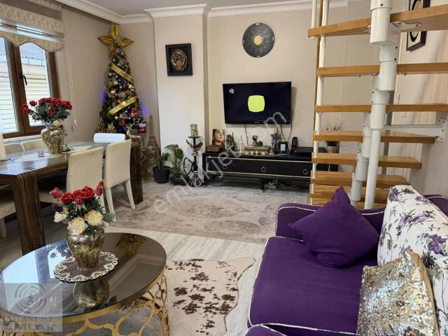 Kayışdağı Merkeze Yakın 4+2 180m2 2.kat Teraslı Metroya Yakın