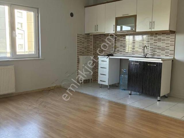 Kayaşehir 11.bölgede Kiralık 2+1 Daire Metroya Yürüme Mesafeside