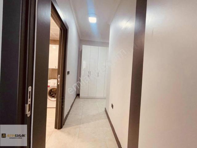 Kayaşehir 25.bölgede Boş Oturuma Hazır 1+1 Full Sıfır Eşyalı !