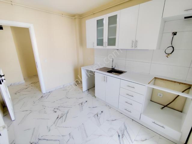 Kayaşehir 8.bölgede Tadilatlı Kiralık 3+1 Daire