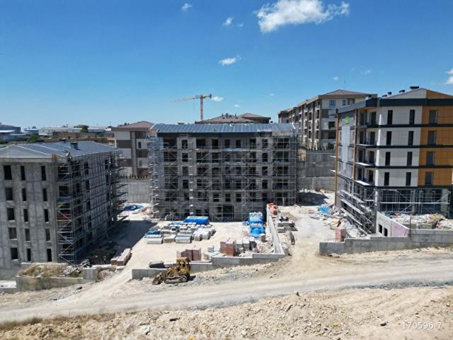 Kayaşehir Nevera da Fırsat 4+1 teraslı Satılık Daire