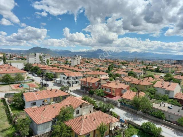 Kayabaşı Mah. Bakımlı 175m2 Satılık Daire