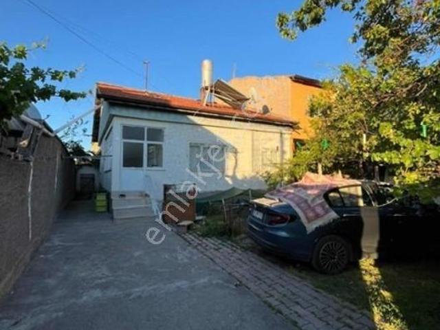 Kayabaşında 275m2 Arsalı Bakımlı Müstakil