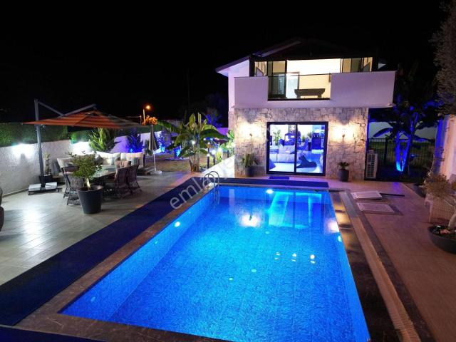 Kayadibi'nde Satılık Yeni Modern Villa