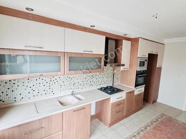 Kayalık Cad. Üzeri *ara Kat*3+1*140 M2
