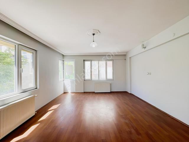 Kayalık Caddesi Kiralık Geniş Daire