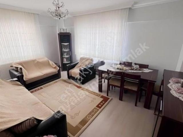 Kayalar Emlaktan Yalova Gop Mahallesinde Acill Satılık 2+1 Daire