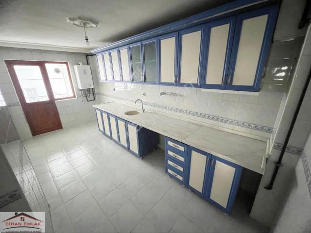 Kayalarda Demirdağ Cadde Yakını Yüksek Giriş Satlık 3+1 Daire