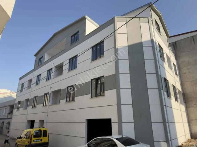 Kayalardan 2+1 Tokiye Yakın Kullanışlı Lüks Arakat Daire