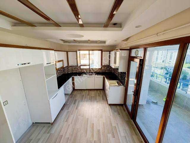 Kayapınar Final Okulları Civarı Kiralık 4+1 Daire