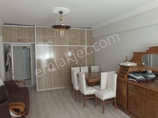 Kayapınar Huzurevlerinde 2+1 Asansörlü Satılık Temiz Daire