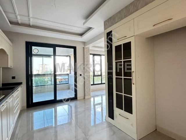 Kayapınar'ın En Prestijli Sitesinde 3.5+1 Satılık Ultra Lüks Daire