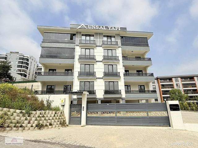 KAYAPA 3+1 128 m2 GİYİNME ODALI KAT MÜLKİYETLİ SATILIK DAİRE