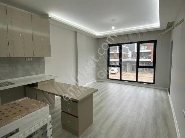 Kayapa İstiklal'de Cadde Üzeri Kiralık 2+1 Daire!