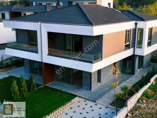 Kayapada Bağımsız Girişli 230 M2 4+1 Satılık Villa