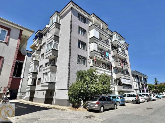Kaymak Emlaktan Erenler'de İçi Sıfır 3+1 125m2 Kiralk Daire