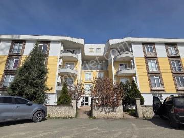 Kaymak Emlaktan Kampüse Yürüme Mesafesinde Eşyalık Kiralık 1+1