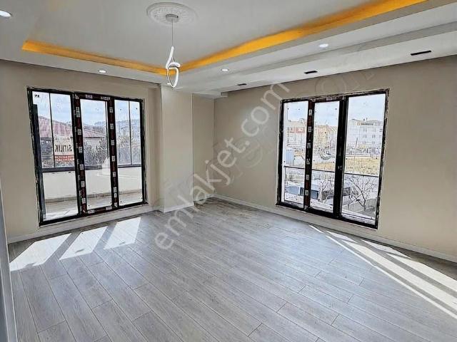 Kaymakamlık Bölgesi Ön Cephe 2+1 Sıfır Lüks Daire