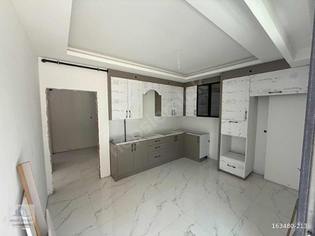 KAYMAKAMLIK YAKINI 2+1 110 m2 ARAKAT ASANSÖRLÜ SIFIR DAİRE