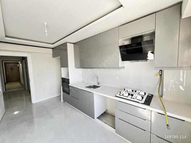 KAYMAKAMLIK KARŞISINDA 'O' SİTEDE 3+1 SATILIK LÜKS DAİRE
