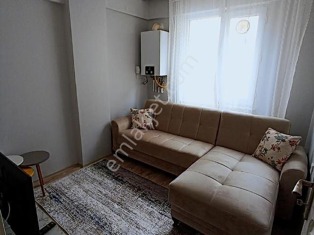 Kaymen Emlak Anadolu Ünv. Ne 100 Metre 1+1 Full Eşyalı Arakat