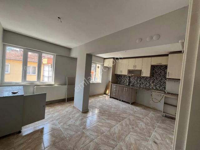 Kaynak Mahallesi Çatı Dubleks 4+1 220 M2 M2 5 Katlının Çatı Dubleks Full Özelikli Petek Kombili