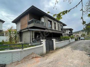 KAYNAKLAR MERKEZDE OTURMA RAPORLU PLAN PROJELİ LÜKS SIFIR VİLLA