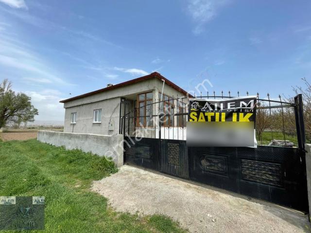 Kayseri Merkez Cırgalan Mahallesinde Satılık Bağ Evi Ve Arsa