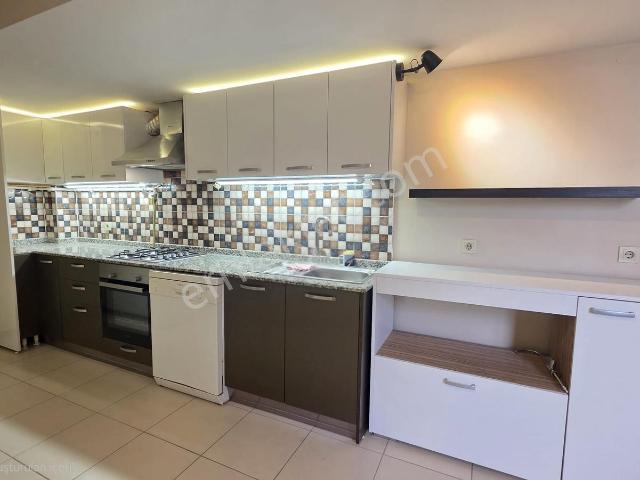 Kazım Karabekirde Asansörlü Geniş Kullanımlı Kiralık Daire