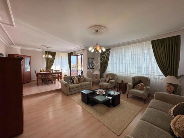 Kazımiye'de 120 M² Net | 3+1 | 40 M² Salon | 3 Cephe | 2 Balkon