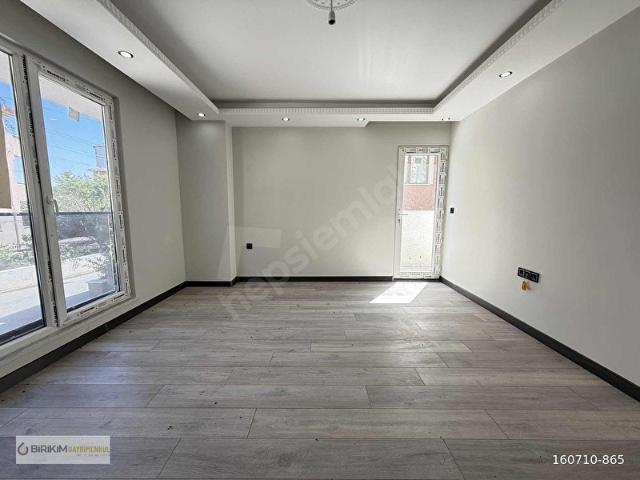 KAZIM KARABEKİR MAH MERKEZİ KONUMDA ASANSÖRLÜ 2+1 90m2 ARAKAT