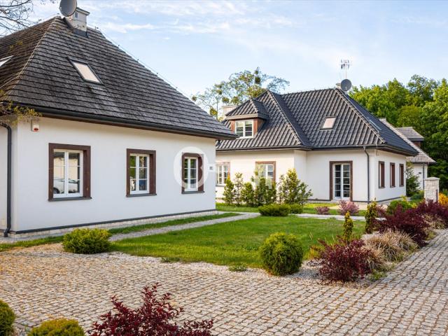 Dom na osiedlu w Kazimierzu Dolnym widok i wysoki standard