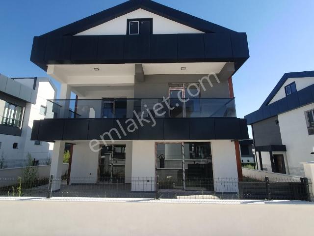 Kd Yapı Gayrimenkul’den Eğriköprü’de Site İçi 5+1 Lüx Villa