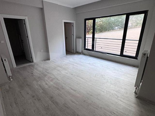 KDZ.EREĞLİ MODA EMLAKTAN ÇARŞI MERKEZE YAKIN SIFIR 1+1 DAİRE