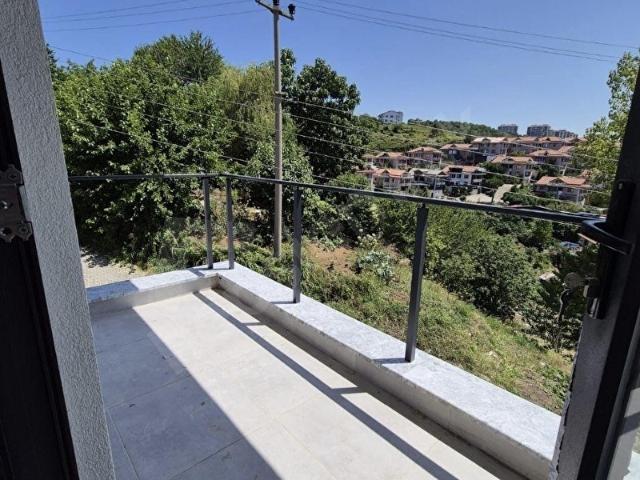 KDZ.EREĞLİ BAĞLIK FORTEKSLER MEVKİİNDE SATILIK 0 ARAKAT 2+1 DAİR